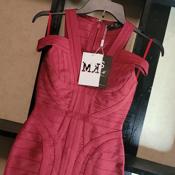 Beautiful bandage dress - Picture 2 of 3